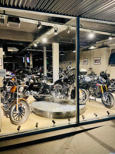 Imagen 12 de 18 de Harley Davidson, Sportster, Iron, 883, Street Bob, Fat Boy