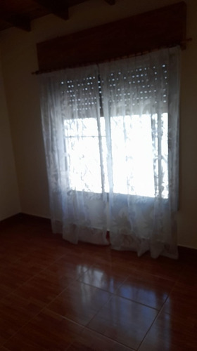 Departamento Tipo Casa En Venta En Sarandi Oeste