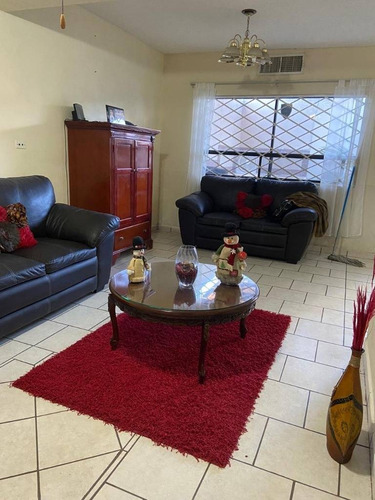 Imagen 12 de 20 de Casa En Venta Muy Grande Y Espaciosa Con Excelente Ubicacion