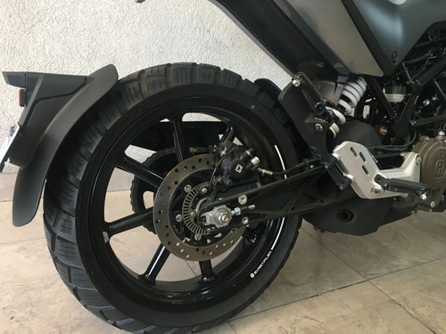 Imagen 18 de 25 de Husqvarna Svartpilen 200 Usada ¡378 Km! 2021 - Palermo Bikes