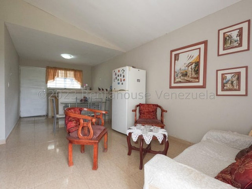 Imagen 18 de 30 de Casa En Venta En Terrazas De La Ensenada, De 180mts De Terreno Para Ampliar M&n