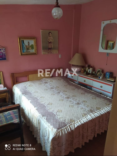 Imagen 6 de 9 de *casa En Urb. Altos De Paramillo . Manzana 2