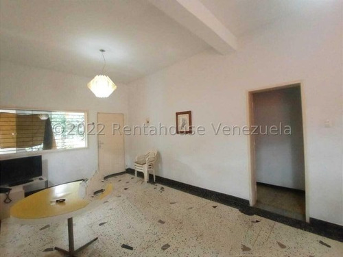 Imagen 5 de 17 de Casa En Venta Urb El Toro, Las Delicias. Maracay 23-10151 Hc