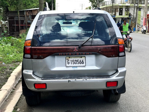 Mitsubishi Montero Sport 4x4
