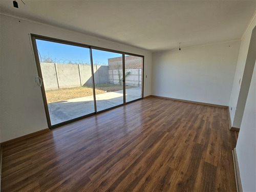 Casa En Arriendo En Buín