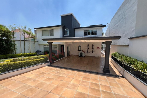 Casa De Ensueño En Chiluca: Espacio Y Elegancia