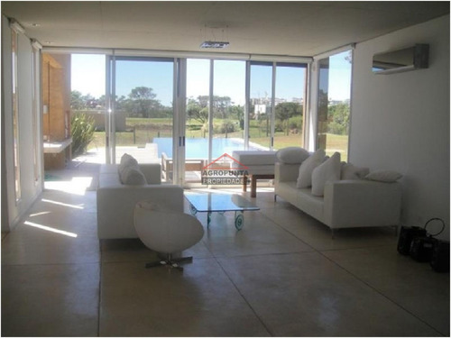 Casa En Rincã³n Del Indio, 3 Dormitorios *- Ref: 3948