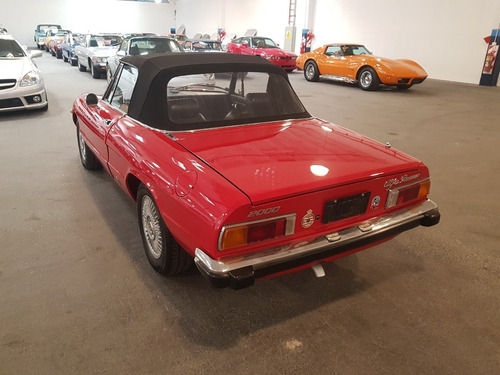 Imagen 17 de 21 de Alfa Romeo Spider 2.0 (1974) - Macomeclassic