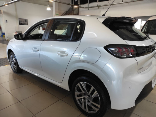 Peugeot 208 Feline Tiptronic 1.6l Am21