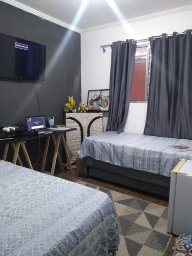 Imagem 16 de 21 de Apto 2 Qtos Sala Cozinha A.s. Gar Próx A Praia 550mts, Tbm A Comércios, Escolas, Conduções Etc Local Bem Residencial $ 160.000,00