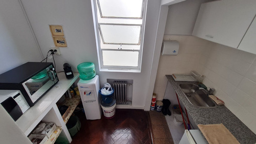 Venta De Oficina Monserrat Reciclada Toda Exterior