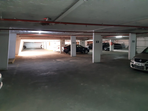 Imagen 3 de 6 de Venta Cochera Alberdi - Zona Shopping Duarte Quiros