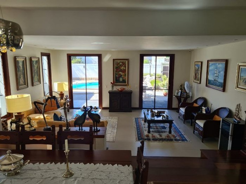 Casa À Venda Na Rua Guilherme Baptista, Recreio Dos Bandeirantes, Rio De Janeiro - Rj - Liv-2347