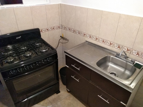 Mini Departamento En Renta (solo Mujeres/estudiantes)