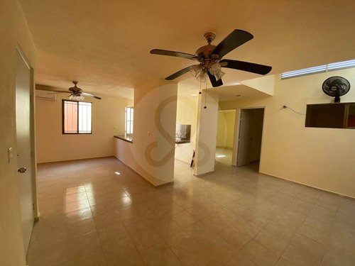 Casa En Venta En Fraccionamiento Los Héroes