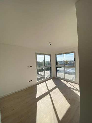 Imagen 4 de 22 de Departamento En Venta- 2 Ambientes- Zona Ituzaingo Norte- Financiacion Directa- Cochera Opcional