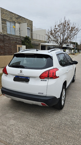 Peugeot 2008 1.6 Allure Tip