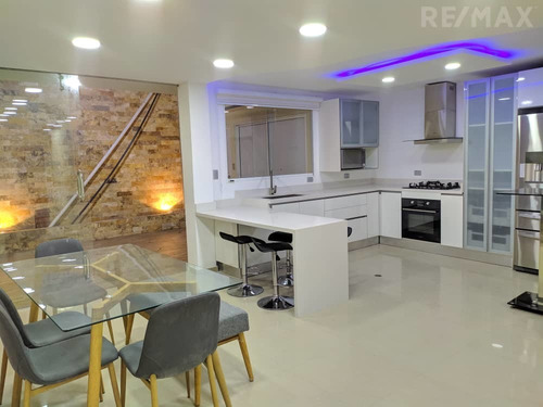 Imagen 4 de 17 de Venta. Casa. San Cristóbal