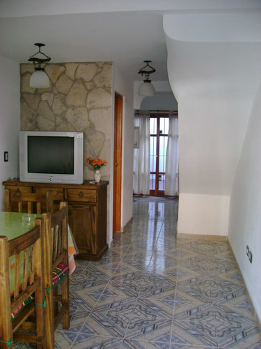 Imagen 2 de 8 de Duplex Triplex En Alquiler San Bernardo
