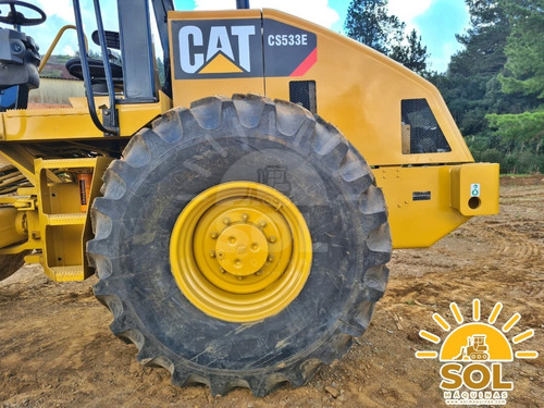 Imagem 9 de 14 de Rolo Compactador Caterpillar Cs533e