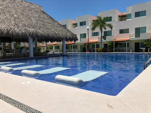 Imagen 3 de 30 de Casa En Renta En Villas Velato