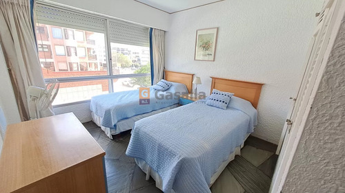 Apartamento En Venta - Punta Del Este - Ref. 5883