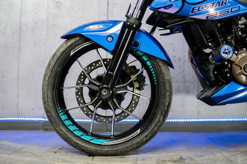 Suzuki Gixxer 250 2023