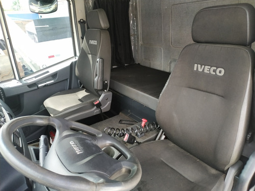 Iveco 240e28 Quarto Eixo