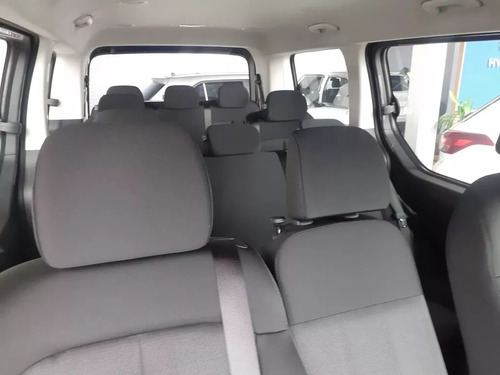 Hyundai Staria 4x2