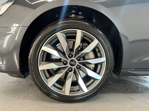 Audi A4 45 TFSI Advanced Quattro