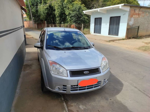 Imagem 6 de 13 de Ford Fiesta 2009 1.0 Flex 5p 68.8 Hp