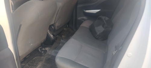 Imagen 13 de 15 de Nissan Frontier M300 Pickup Manual 4x4