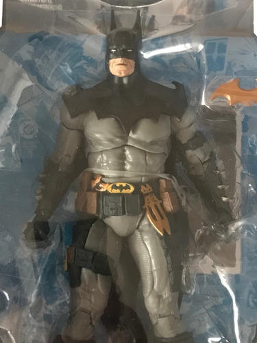 Batman Designed By Todd Mcfarlane Style Dc Multiverse 7 Pulg (Usado)