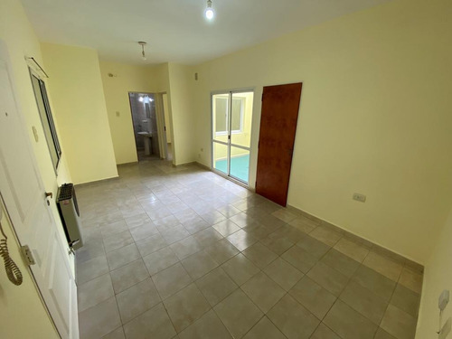 Imagen 13 de 21 de Departamento - Barrio Villa Rosas