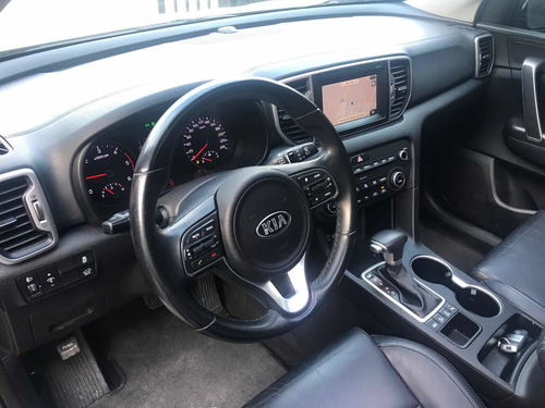 Imagen 7 de 10 de Kia Sportage 2.0 Crdi 4x4 Awd