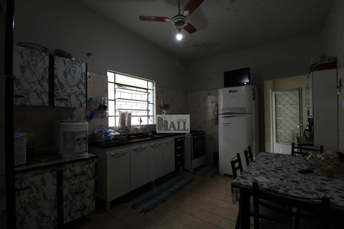 Casa À Venda No Sinibaldi Com 3 Quartos, 2 Vagas - V7164