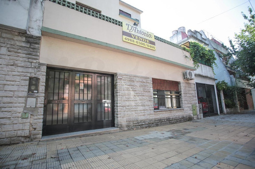 Imagen 2 de 30 de Casa Sobre Lote Propio Con 3 Dorm.y Posible Cuarto Dorm. Refaccionado- Flores