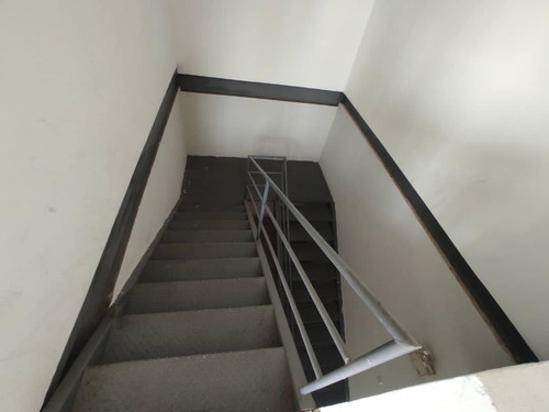 Imagen 3 de 12 de Johanna Castillo Vende 04145951217 Galpon En Castillito San Diego