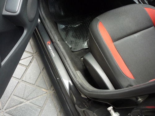 Renault Sandero Stepway Rip Curl