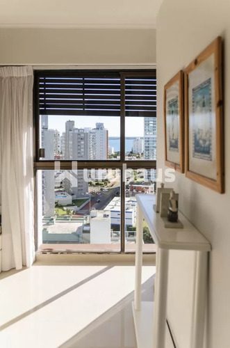 Alquiler Apartamento Tres Dormitorios Punta Del Este Playa Brava Edificio Torre Cristal