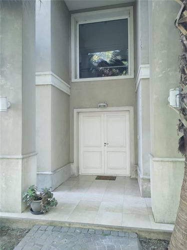 Lindisima Casa En San Carlos C.c.