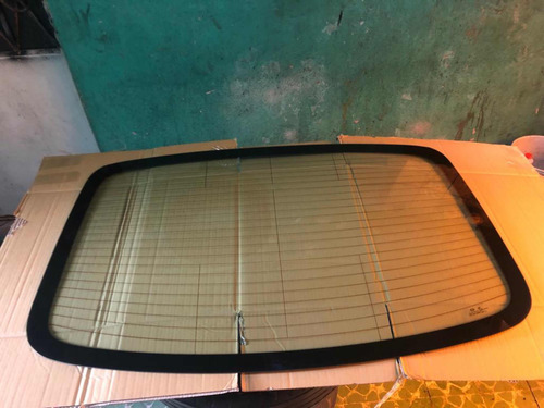 Medallon Trasero Kia Forte 2017 (Usado)