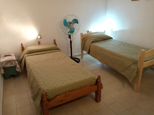 Chalet De 3 Dormitorios A Una Cuadra Al Norte De La Ruta