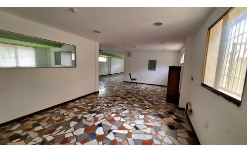 Alquiler Los Chaguaramos Local Comercial En Edificio