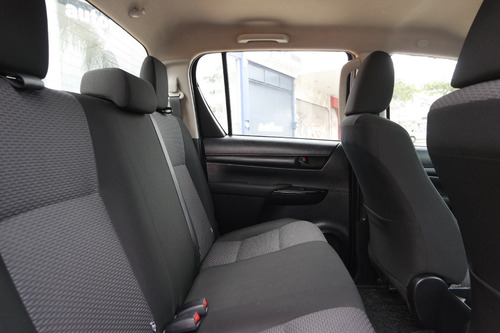 Imagen 13 de 14 de 2019 Toyota Hilux Doble Cabina Sr Factura Original