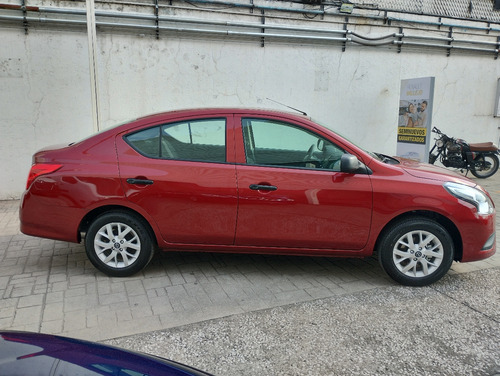 Nissan V-Drive 1.6 Mt A/C Audio