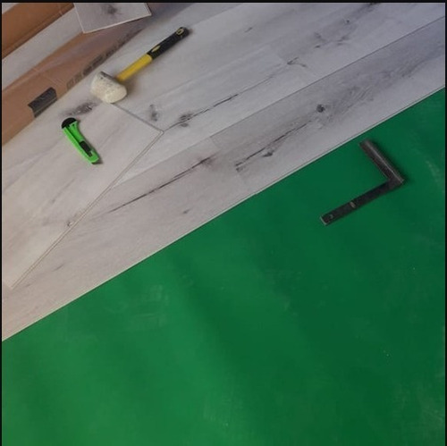 Imagen 2 de 2 de Rollo Manta Para Pisos Vinilicos 1,5 Mm Sound Block 9,3 M2