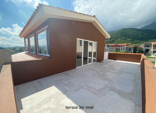 Casa En Venta En Los Azulejos, Monterrey, Nuevo León