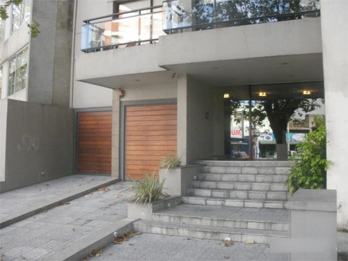 Imagen 1 de 9 de Apartamento Temporario En Avenida Brasil Esq Cavia