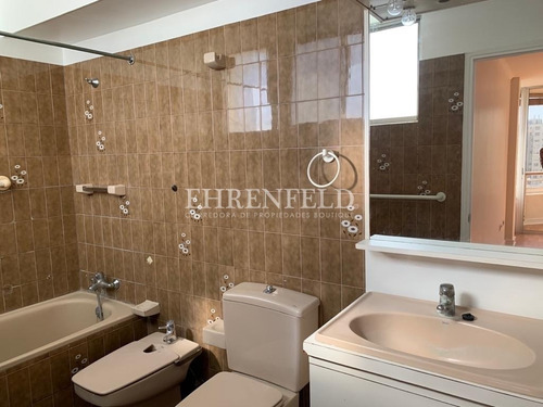 Imagen 19 de 30 de Venta De Amplio Y Central Departamento En Viña Del Mar.